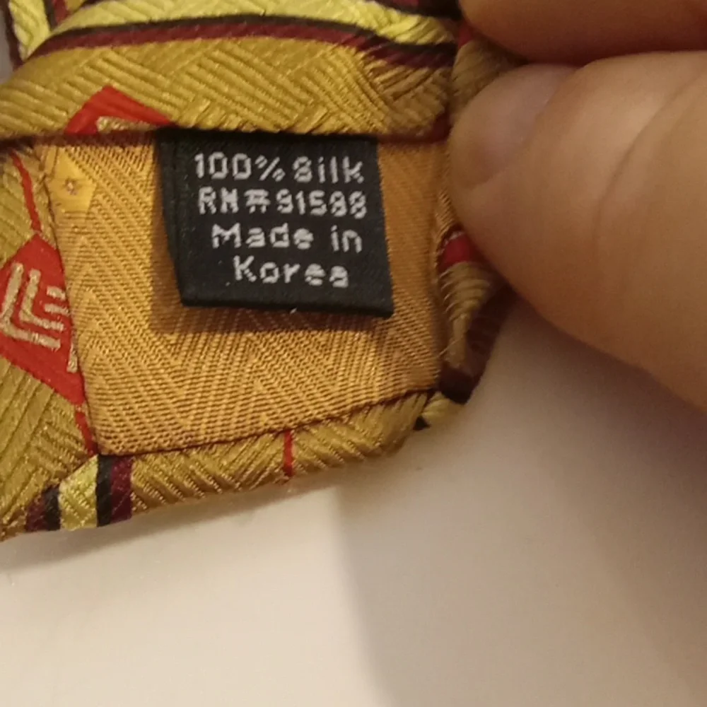 Buffalo Bay Trading Company Synovus Jack Parker Scholarship Award 100% Silk‎ Tie